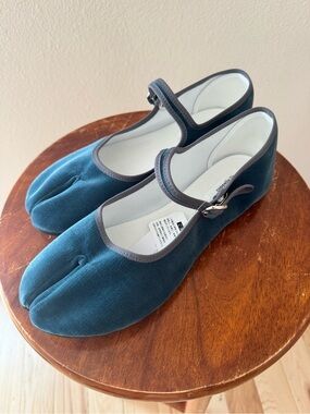 Tabis made in Japan Mary Jane style